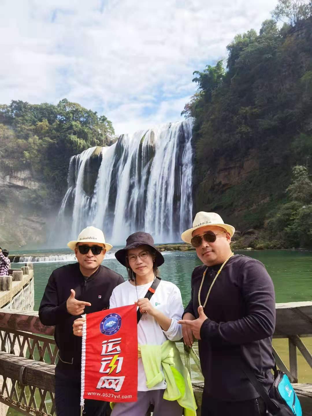 161014e9wk99koquuqzzit.jpg